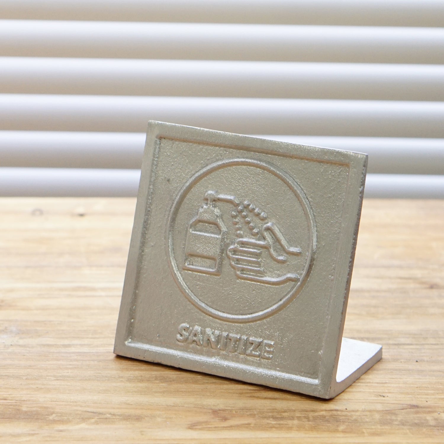 63843 サインプレートSANITIZE