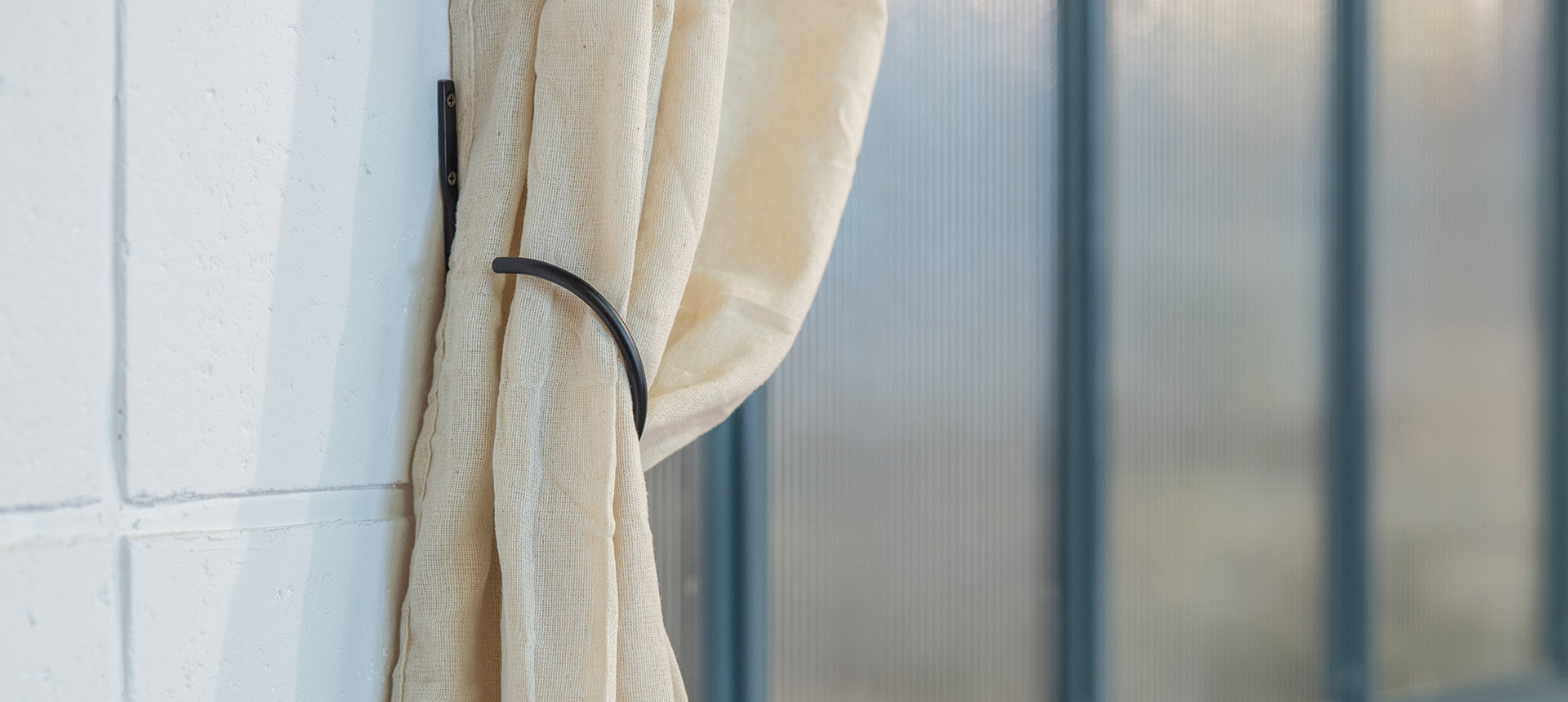 カーテンホルダー