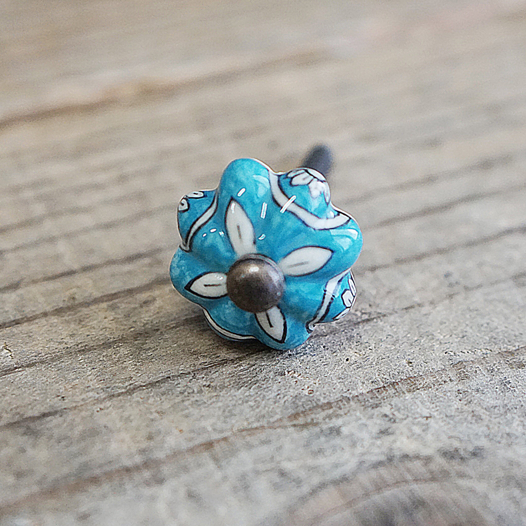 30586 セラミックノブ – POSH LIVING CO.,LTD