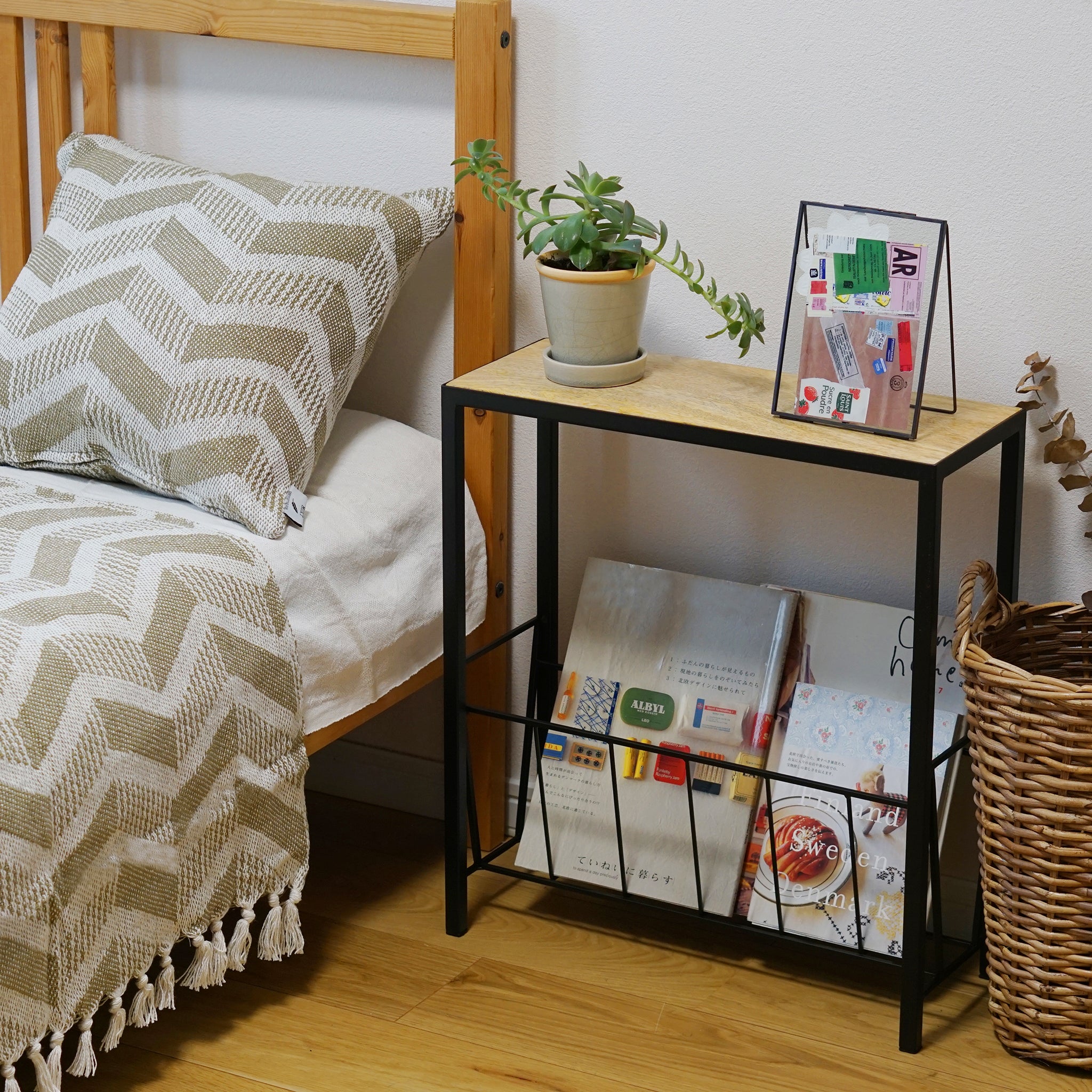 41325 マガジンラック – POSH LIVING CO.,LTD