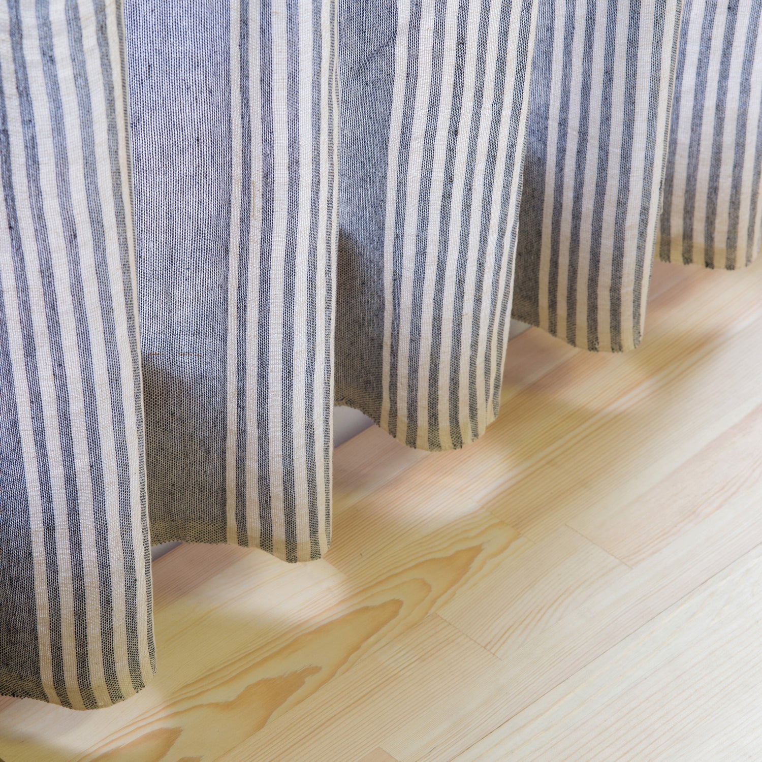 53226 ストライプマルチカバー　ネイビー