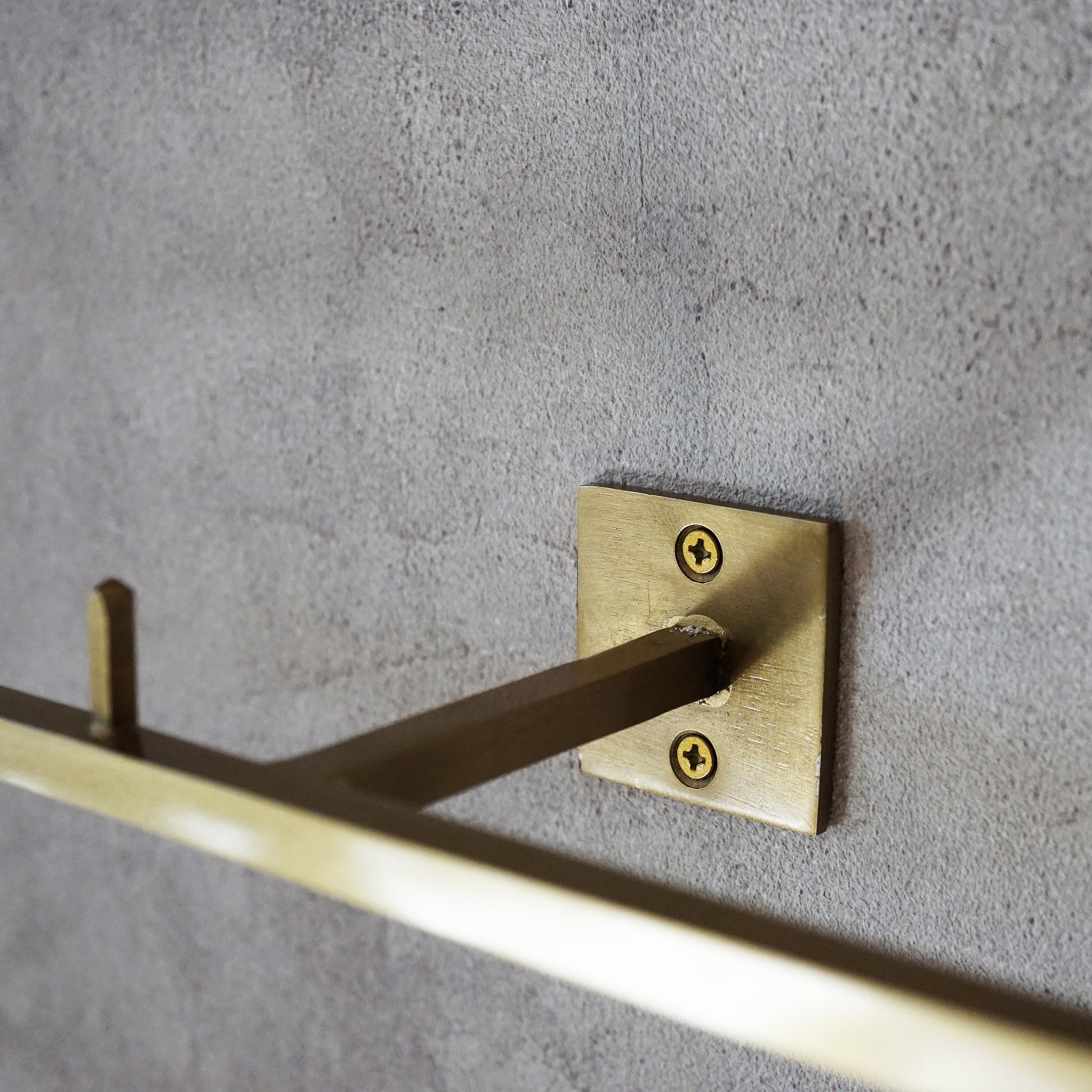 64004 皿頭ねじ 6本セット アンティークゴールド – POSH LIVING CO.,LTD