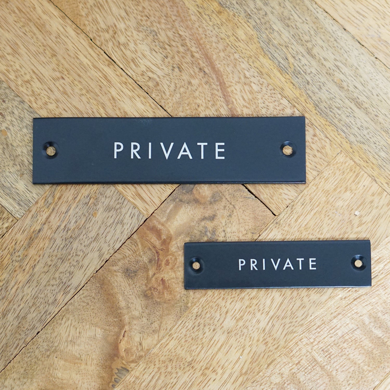 64018 サインプレート PRIVATE ブラック