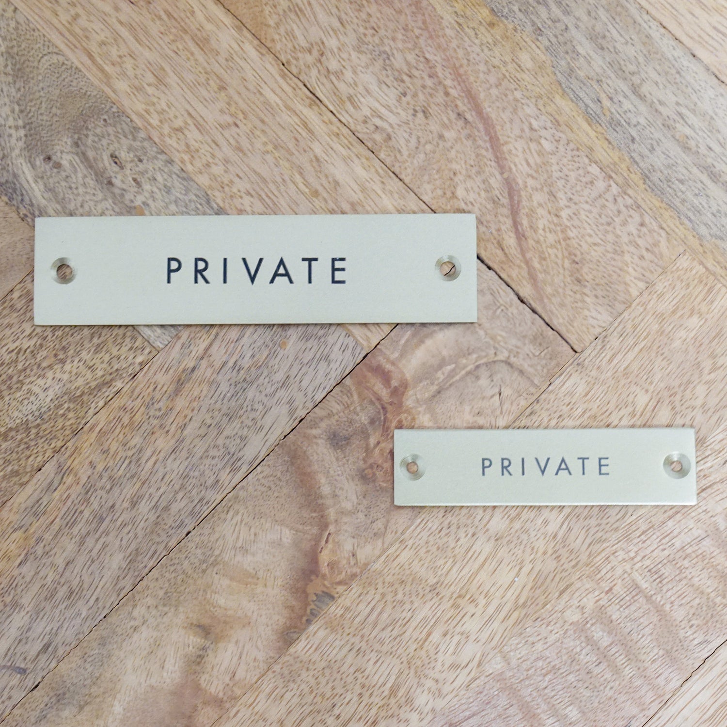 64019 サインプレート PRIVATE AG