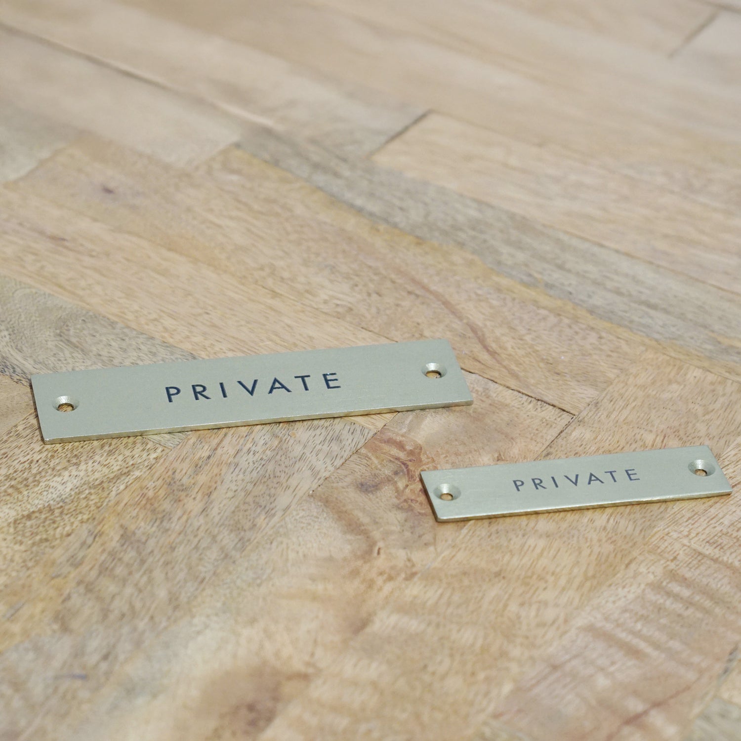 64019 サインプレート PRIVATE AG