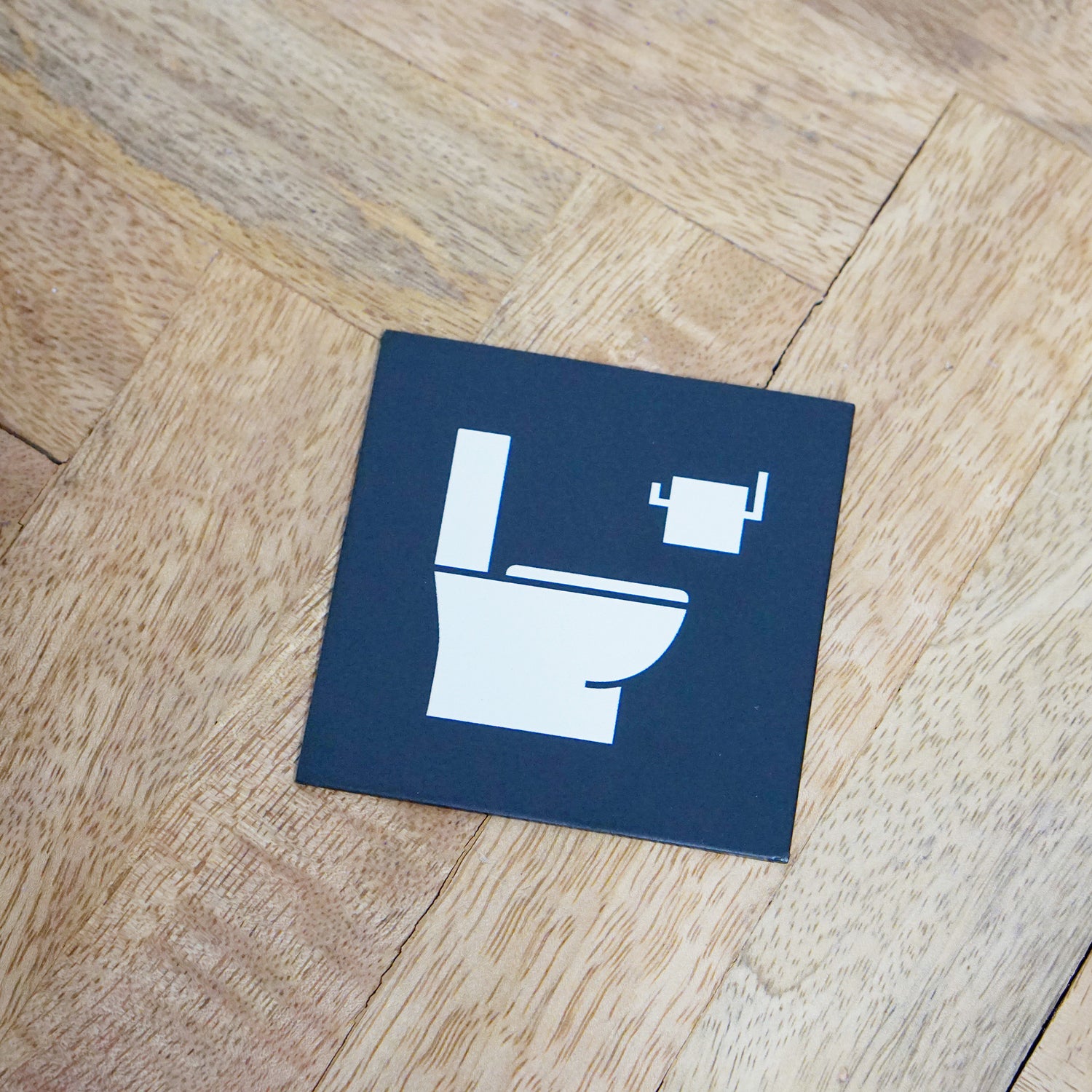 64028 ピクトグラムサイン TOILET ブラック